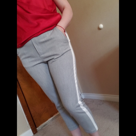 ZARA Trafaluc Collection Cropped Gray Pants Size M - Picture 2 of 7